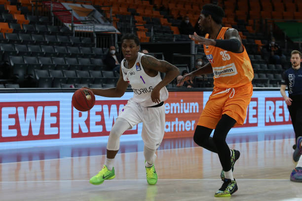 伯恩利方面 伯恩利方面