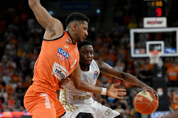 本携手合作 本携手合作