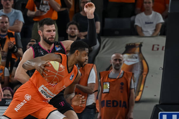 锁定胜局 锁定胜局