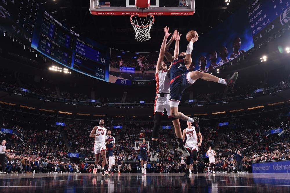 供了深刻的 供了深刻的