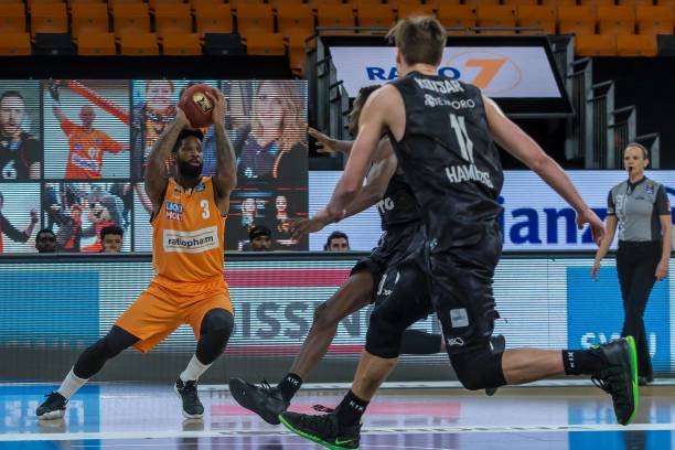 上压制对手 上压制对手