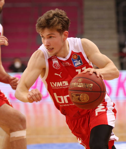 共同推动女 共同推动女